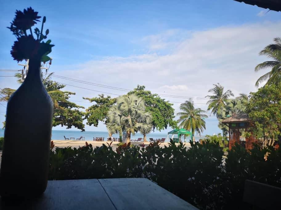 Klang Aow Seafood & Resort カノム エクステリア 写真