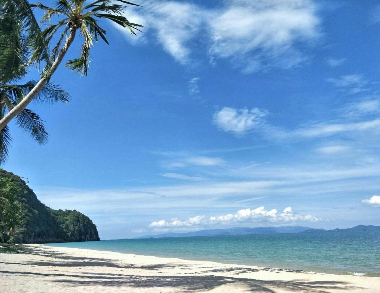 Klang Aow Seafood & Resort カノム エクステリア 写真